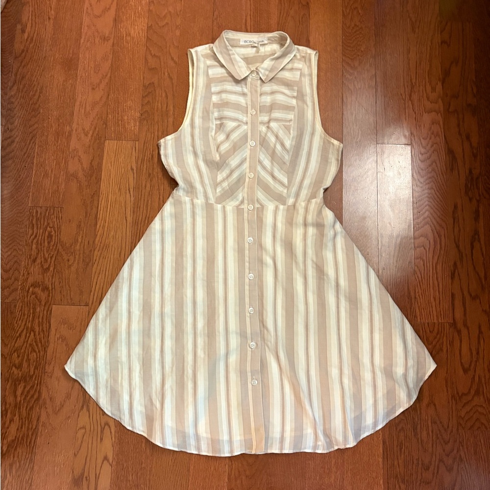BCBGeneration Tan and Cream Striped Shirt Dress. Size 4